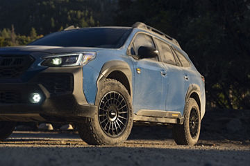 2025 Subaru Outback Wilderness - Rotiform LAS-R - Black Rotiform